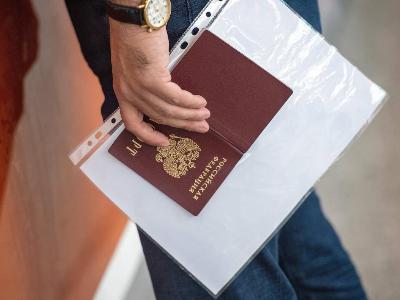 Смена фамилии при долгах и кредитах